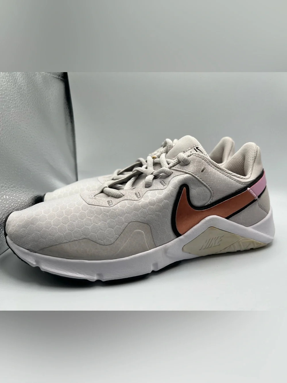 Nike tons life